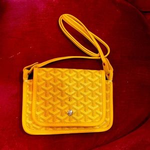 Gently used yellow Goyard plumet crossbody wallet bag